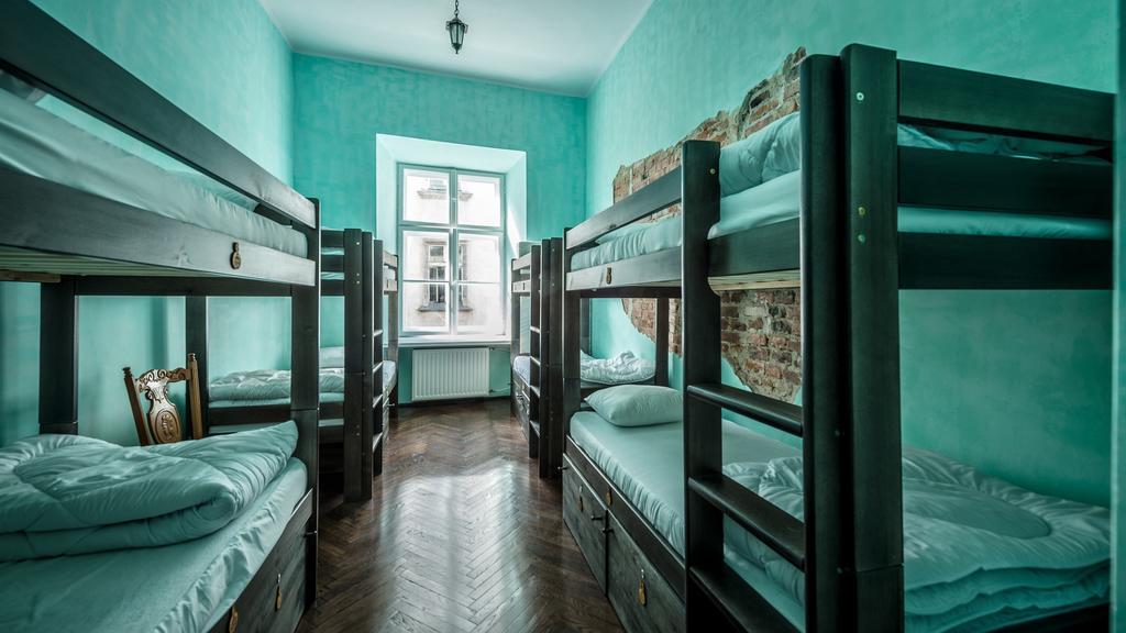 The Little Havana Party Hostel Краків Екстер'єр фото