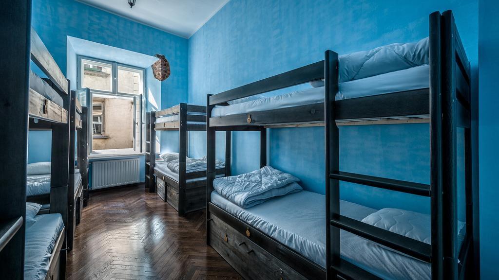 The Little Havana Party Hostel Краків Екстер'єр фото