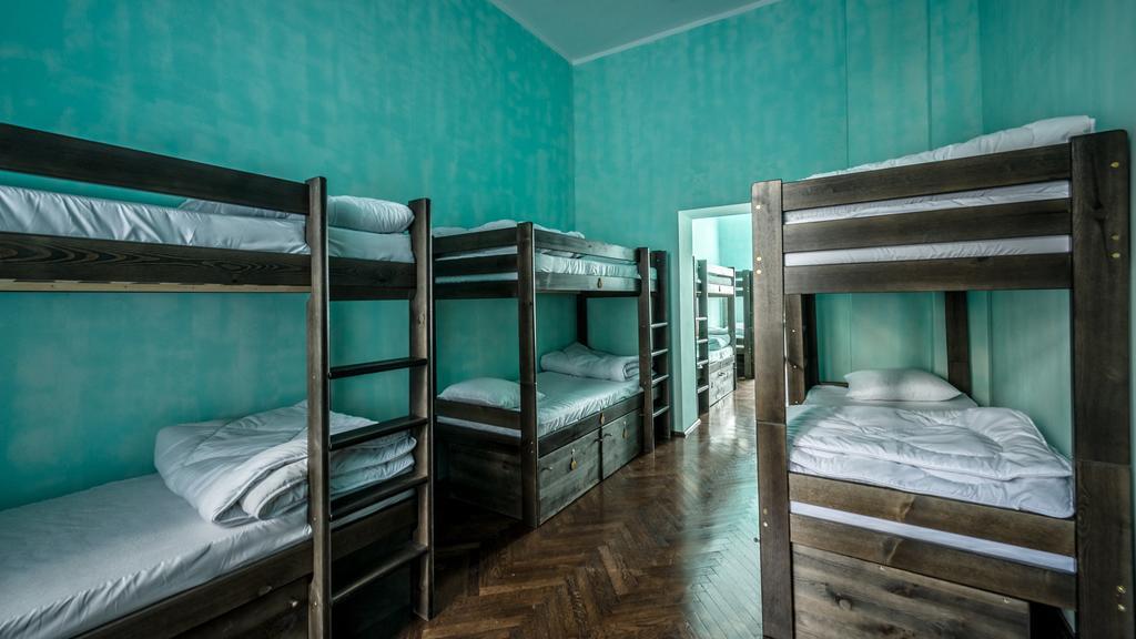 The Little Havana Party Hostel Краків Екстер'єр фото